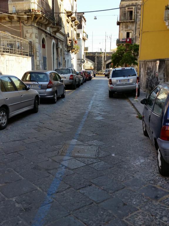 Apartamento Il Pozzo Di Santa Teresa Catania Habitación foto