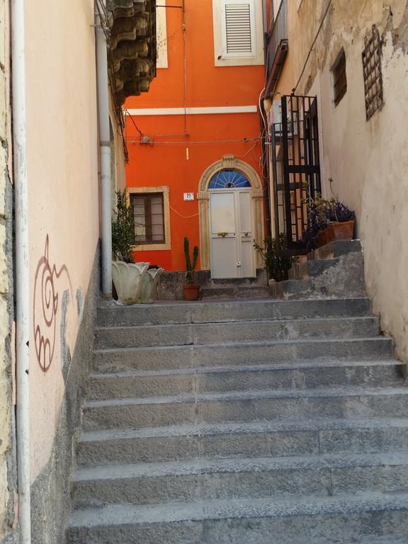 Apartamento Il Pozzo Di Santa Teresa Catania Habitación foto